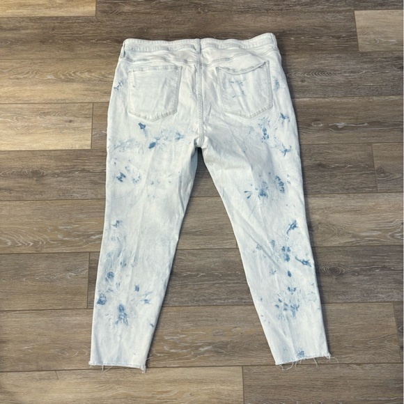 Old Navy Jeans Sz 18 Acid Wash Skinny Rockstar Frayed Leg Light Denim Mid Rise - Picture 5 of 5